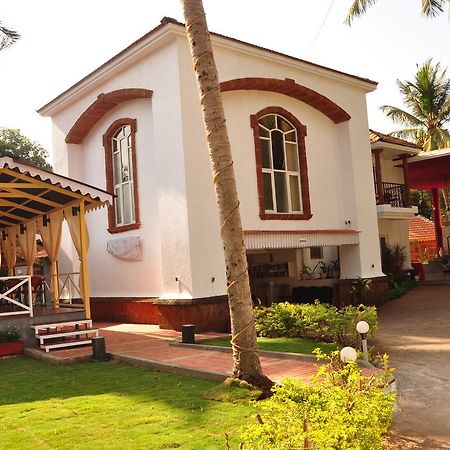 Hotel Antara Goa Marmagao Exterior foto