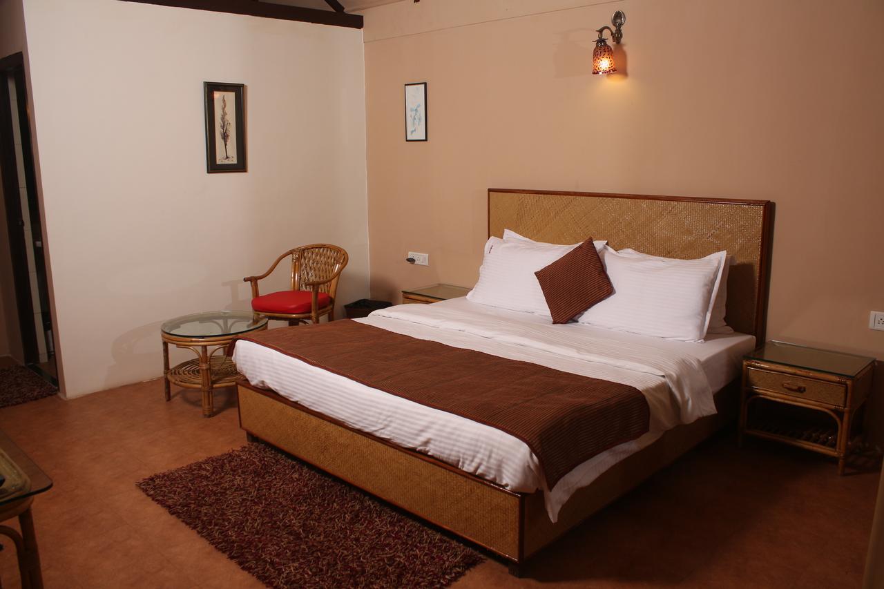Hotel Antara Goa Marmagao Exterior foto