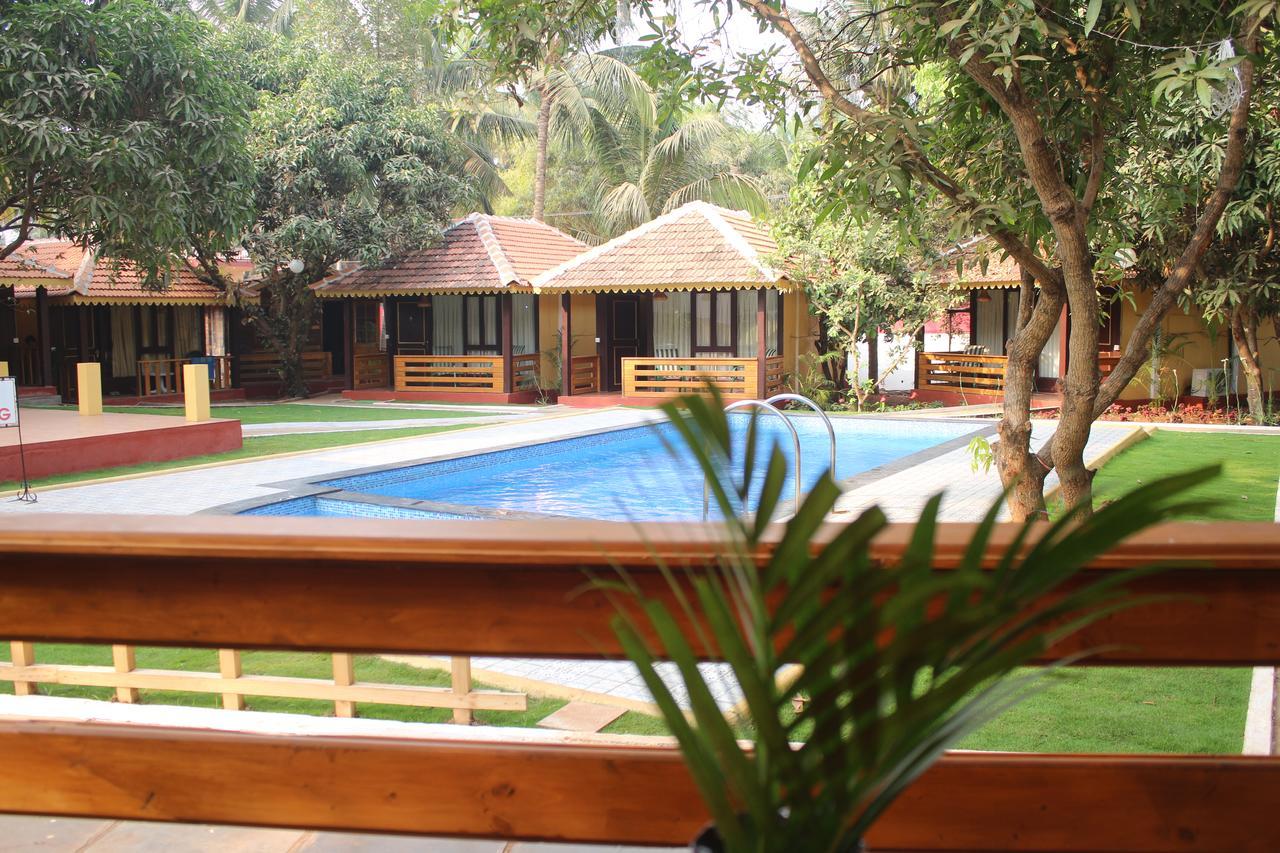 Hotel Antara Goa Marmagao Exterior foto